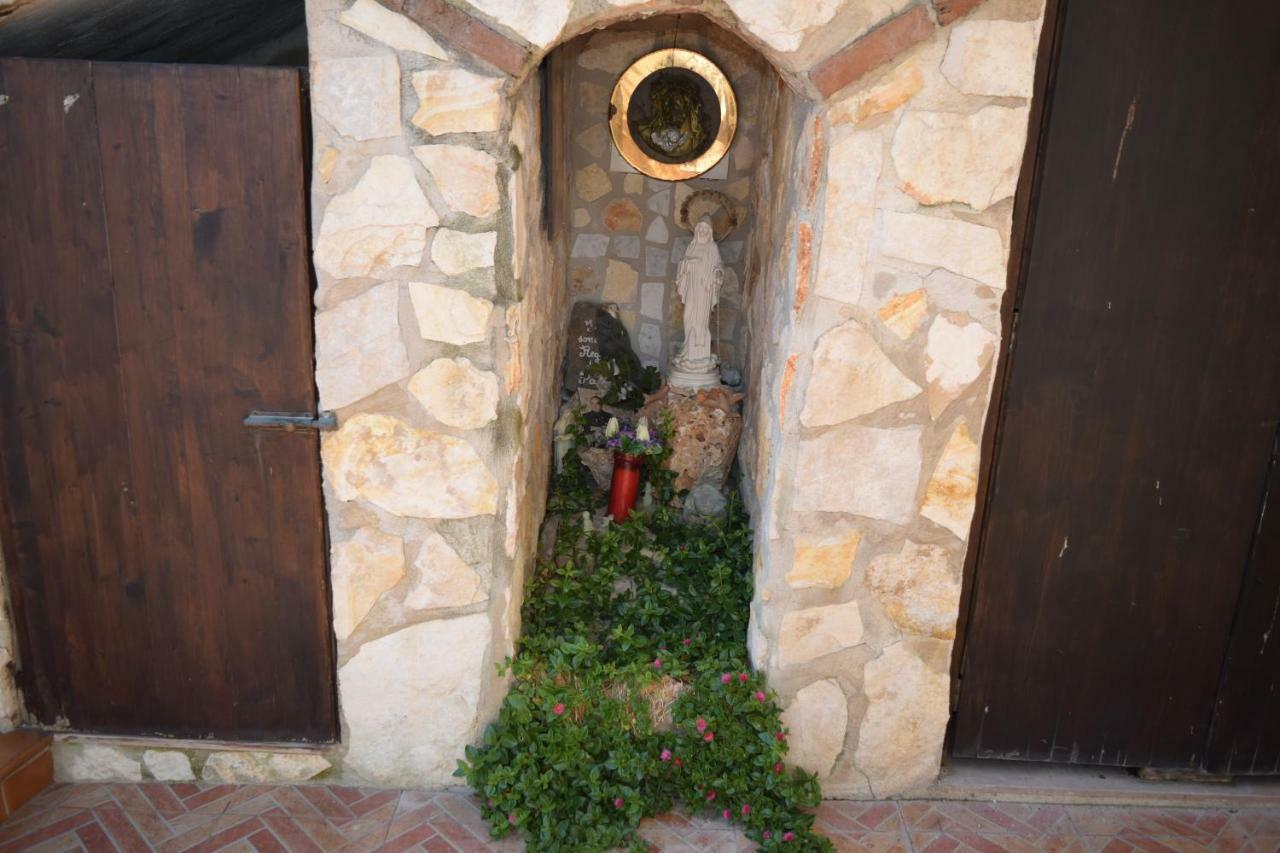 Bed and Breakfast Bed &Breakfast Pinetamare Кастель Вольтурно Экстерьер фото